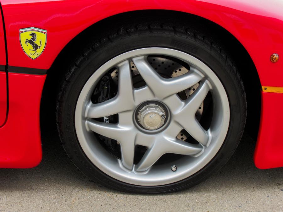 Колеса Ferrari F50 1995 года  (фото 18 из 60)